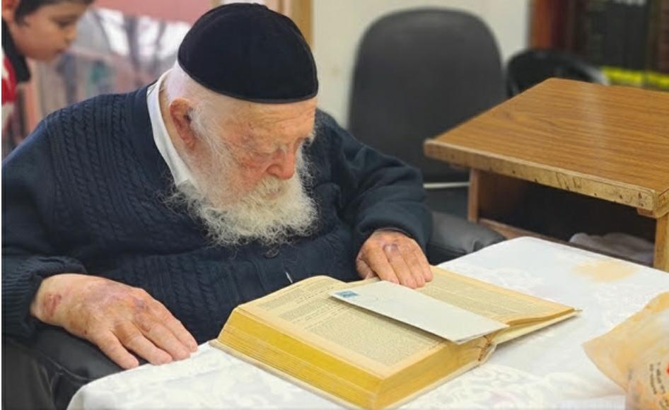 צפו: פירוש ממרן שליט”א על פרשת תולדות
